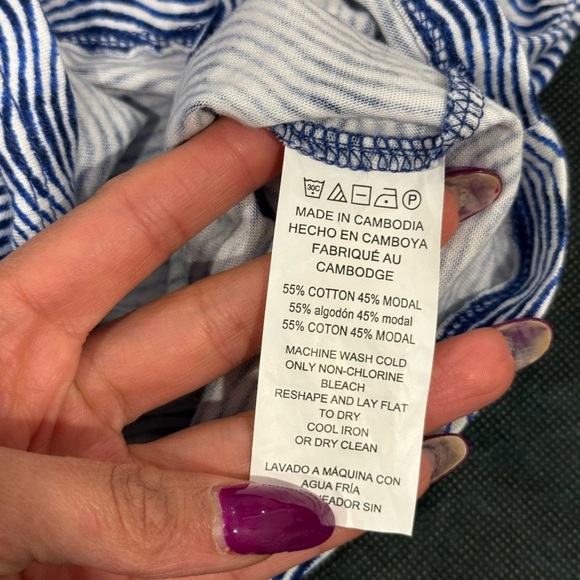 🔥Michael Kors Blue Patterned Women's Top🔥 - Picture 3 of 6